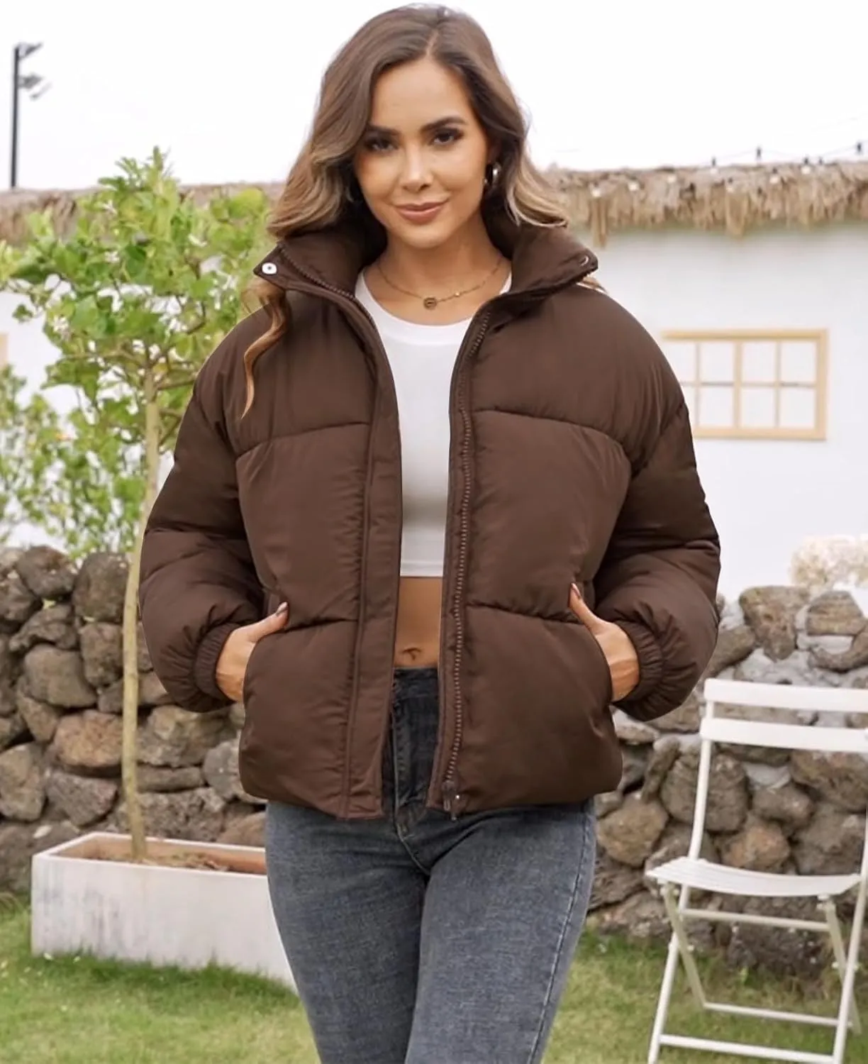 Flygo Womens Cropped Puffer Jacket Zip Up Stand Collar Lightweight Quilted Padded Down Winter Warm Jackets Coats with Pockets