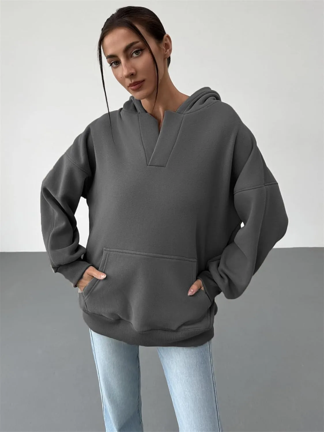 PAODIKUAI Women's Oversized Hoodies V Neck Pullover Fleece Sweatshirt Long Sleeve with Pocket Casual Winter Fall Outfits