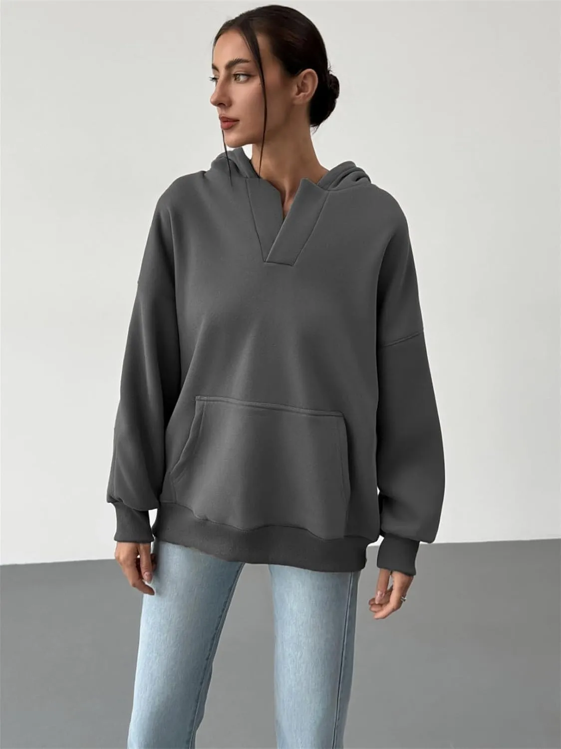 PAODIKUAI Women's Oversized Hoodies V Neck Pullover Fleece Sweatshirt Long Sleeve with Pocket Casual Winter Fall Outfits